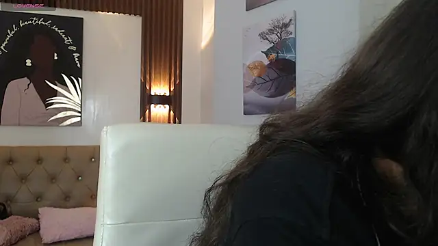 xlunna online show from 09/17/25, 07:37