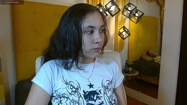 Snapshot of xlunna chatting on 11/28/25, 07:05 xlunna online show from 11/28/25, 07:05