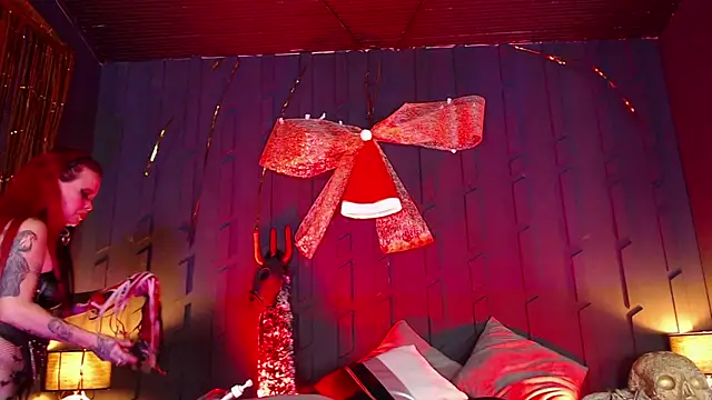MorganaCrowley online show from 12/19/24, 07:29