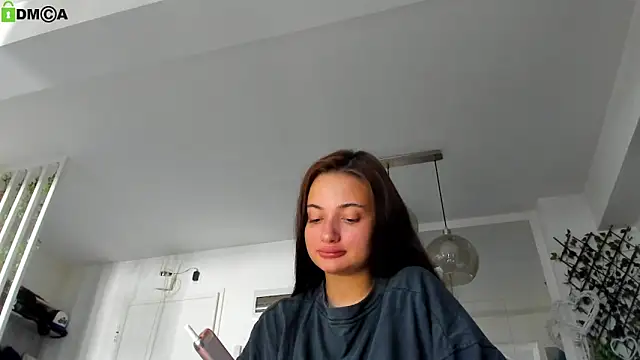 IreneVON online show from 06/11/26, 04:32