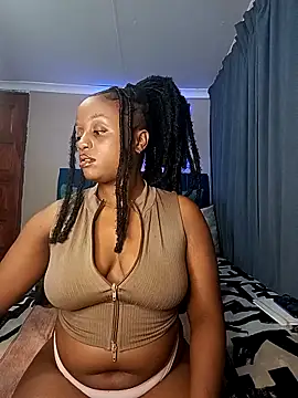 Queen-Chocolate online show from 12/16/25, 02:27