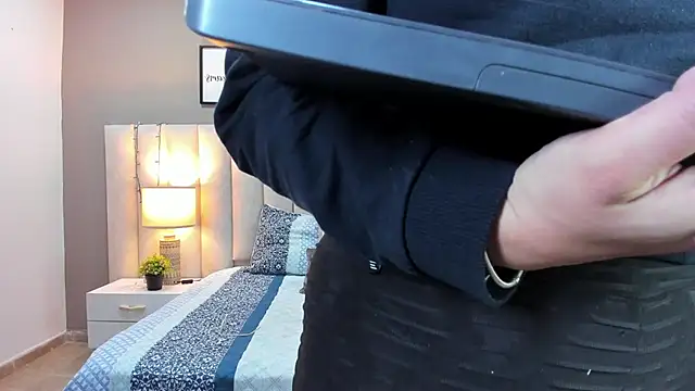 sara parker069 online show from 10/09/25, 09:40