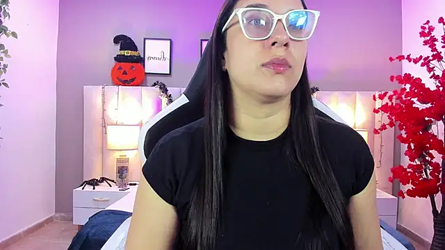 sara parker069 online show from 11/04/25, 01:54