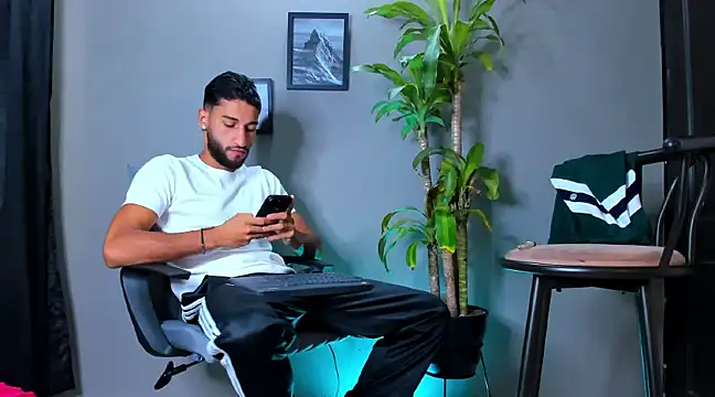 Damian 022 online show from 02/19/25, 04:00