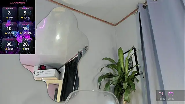 Snapshot of angeli_sexi chatting on 11/01/25, 02:13 angeli sexi online show from 11/01/25, 02:13