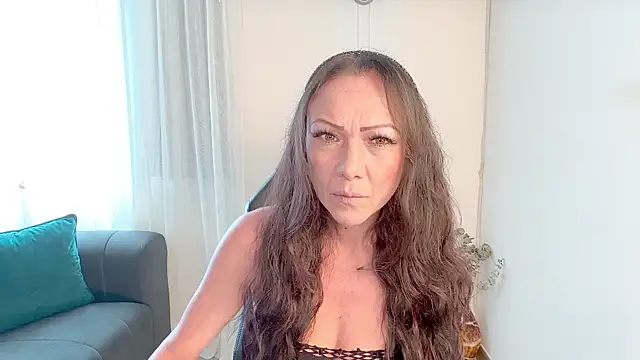 Snapshot of Kasandra_Mature_ chatting on 09/10/25, 03:23 Kasandra Mature online show from 09/10/25, 03:23