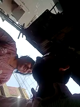 Snapshot of sagarghai07 chatting on 04/07/26, 12:27 sagarghai07 online show from 04/07/26, 12:27