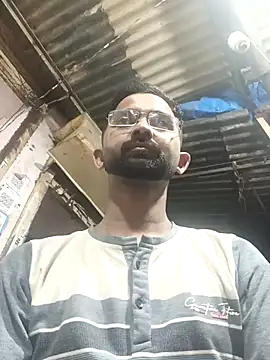 Snapshot of sagarghai07 chatting on 04/09/26, 03:28 sagarghai07 online show from 04/09/26, 03:28