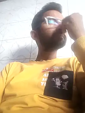 Snapshot of sagarghai07 chatting on 06/18/26, 11:14 sagarghai07 online show from 06/18/26, 11:14