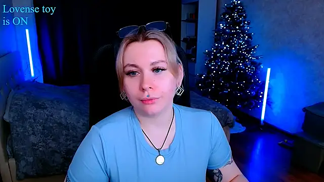 Snapshot of Blueberry-baby chatting on 01/27/25, 08:39 Blueberry-baby online show from 01/27/25, 08:39