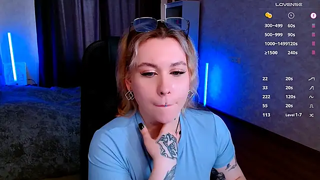 Snapshot of Blueberry-baby chatting on 02/11/25, 08:48 Blueberry-baby online show from 02/11/25, 08:48