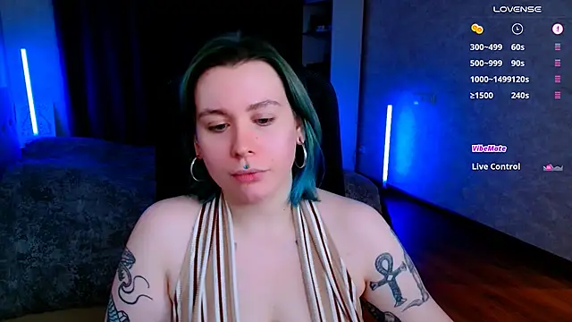 Snapshot of Blueberry-baby chatting on 03/18/25, 10:15 Blueberry-baby online show from 03/18/25, 10:15