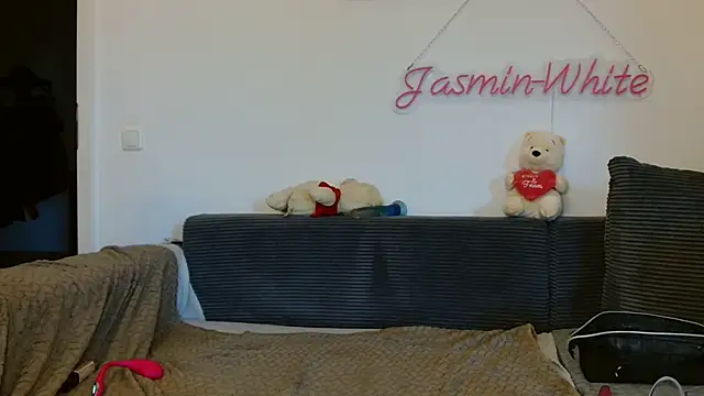 Jasmin-White online show from 07/08/26, 05:17