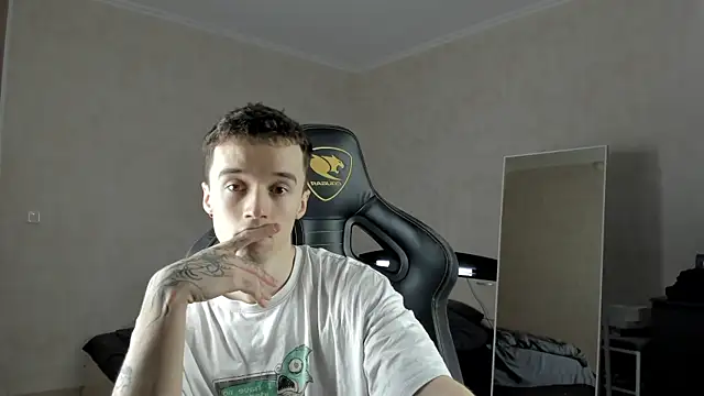 MasonWarholl online show from 03/04/25, 03:44