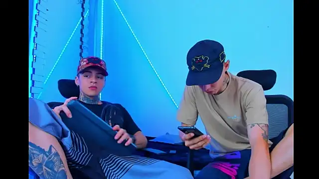 HOT boy2025 online show from 09/22/25, 07:32