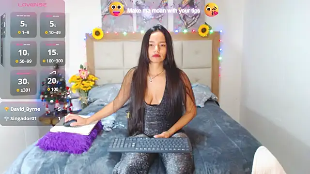 valentina hearts online show from 12/17/24, 03:17
