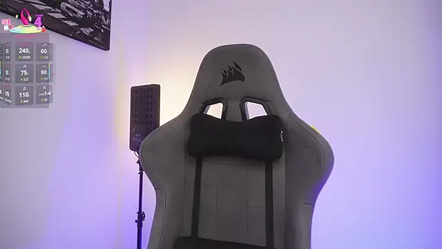 Snapshot of little-eli chatting on 11/05/25, 07:14 little-eli online show from 11/05/25, 07:14