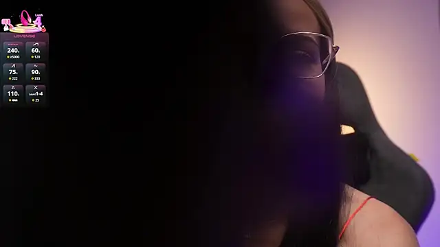 Snapshot of little-eli chatting on 11/09/25, 07:12 little-eli online show from 11/09/25, 07:12