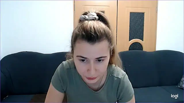 VioletaFlower7 online show from 12/04/24, 06:17