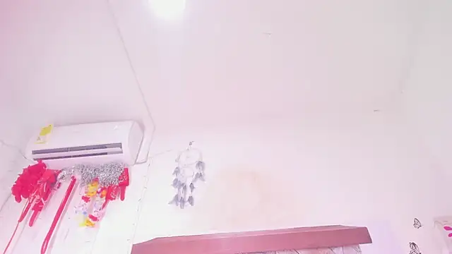 MiaKirshner online show from 01/23/25, 08:35