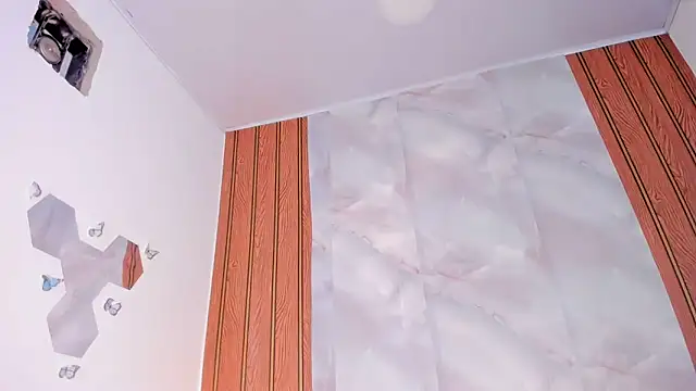 MiaKirshner online show from 06/09/26, 01:45