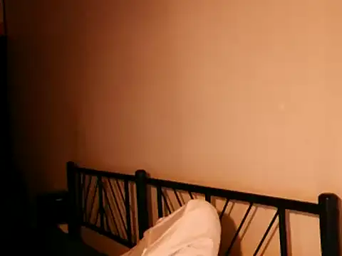 Snapshot of 100Tauros chatting on 09/14/25, 10:20 100Tauros online show from 09/14/25, 10:20