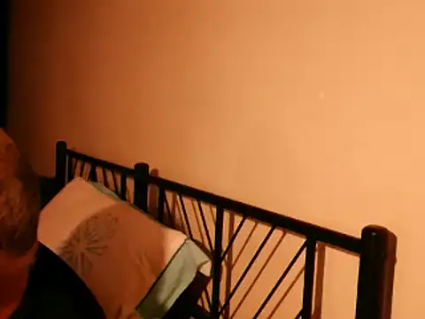 Snapshot of 100Tauros chatting on 09/25/25, 09:29 100Tauros online show from 09/25/25, 09:29