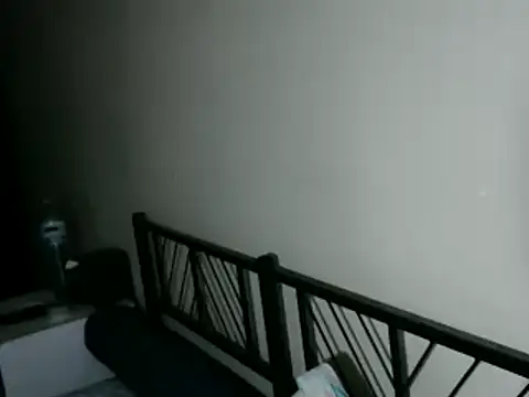 Snapshot of 100Tauros chatting on 10/20/25, 08:42 100Tauros online show from 10/20/25, 08:42