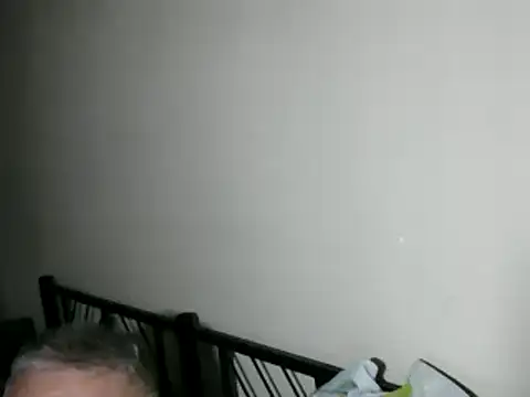 Snapshot of 100Tauros chatting on 11/02/25, 03:20 100Tauros online show from 11/02/25, 03:20