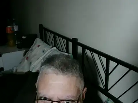 Snapshot of 100Tauros chatting on 11/04/25, 10:03 100Tauros online show from 11/04/25, 10:03