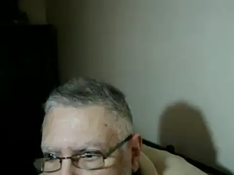 Snapshot of 100Tauros chatting on 11/07/25, 11:10 100Tauros online show from 11/07/25, 11:10