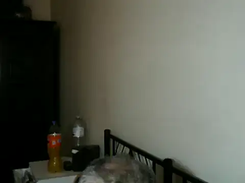 Snapshot of 100Tauros chatting on 11/08/25, 12:16 100Tauros online show from 11/08/25, 12:16