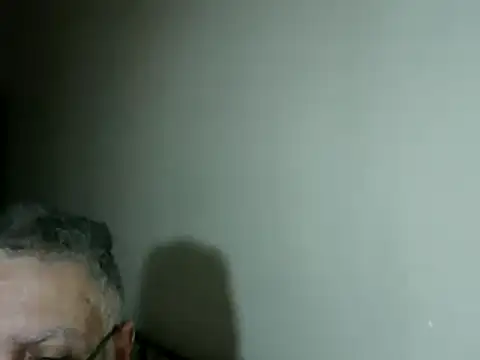 Snapshot of 100Tauros chatting on 11/11/25, 03:45 100Tauros online show from 11/11/25, 03:45