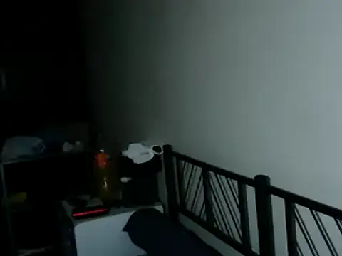 Snapshot of 100Tauros chatting on 11/16/25, 06:13 100Tauros online show from 11/16/25, 06:13