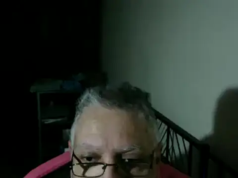 Snapshot of 100Tauros chatting on 12/01/25, 05:07 100Tauros online show from 12/01/25, 05:07