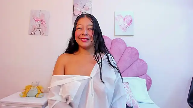 MilaaAdams online show from 06/04/26, 11:38