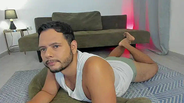 Snapshot of Nate_Ocean chatting on 11/25/25, 02:44 Nate Ocean online show from 11/25/25, 02:44