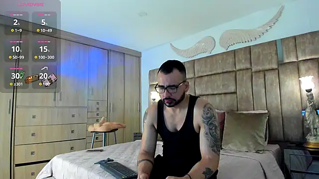 Snapshot of petterwilly1 chatting on 10/03/25, 04:48 petterwilly1 online show from 10/03/25, 04:48