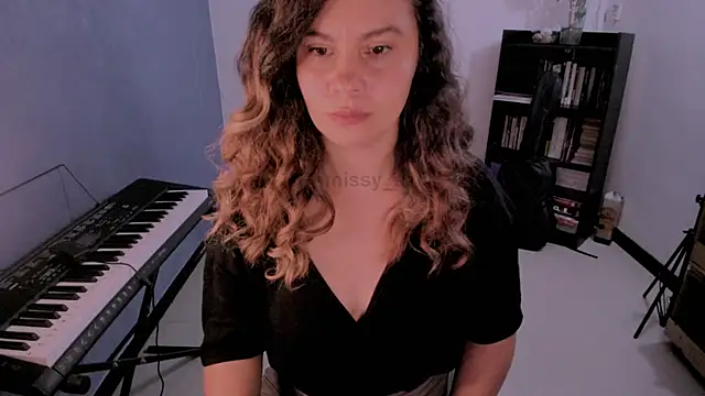 gigi stephans online show from 07/25/26, 01:47