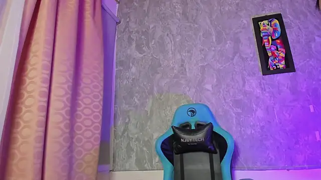 Mara friendboy699 online show from 01/24/25, 11:23