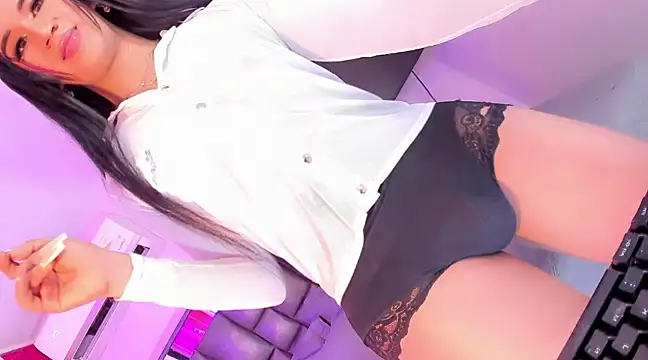 ShantalGirs online show from 12/29/24, 12:23