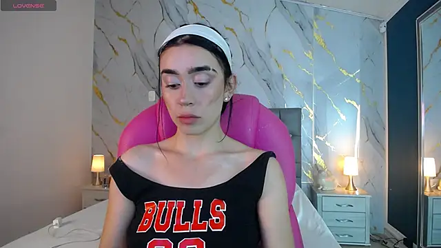 Snapshot of Julieta_De_Los_Angeles chatting on 01/30/25, 03:33 Julieta De Los Angeles online show from 01/30/25, 03:33