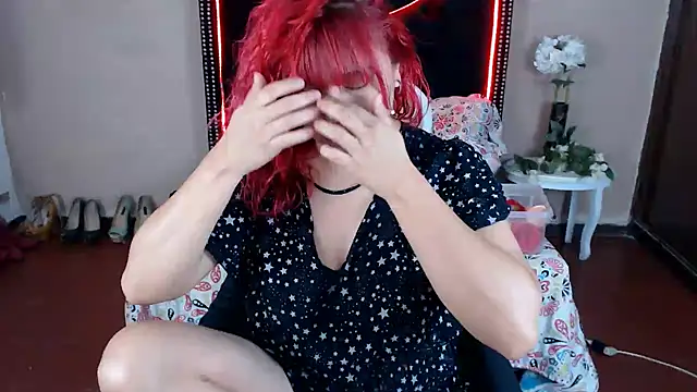 Snapshot of VioletaaaSlave chatting on 02/25/26, 12:26 VioletaaaSlave online show from 02/25/26, 12:26