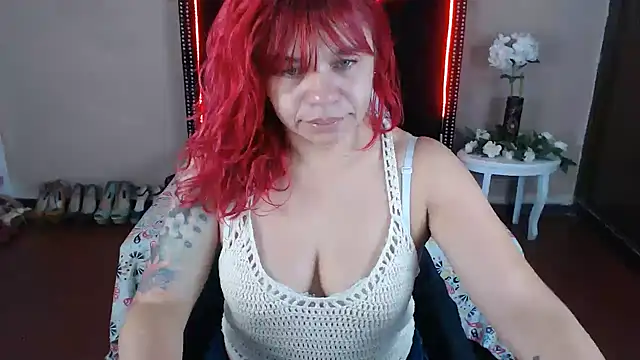 Snapshot of VioletaaaSlave chatting on 02/27/26, 11:21 VioletaaaSlave online show from 02/27/26, 11:21