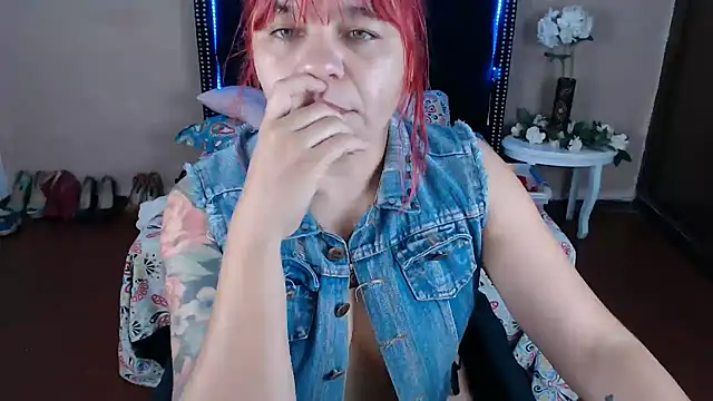 Snapshot of VioletaaaSlave chatting on 04/03/26, 12:36 VioletaaaSlave online show from 04/03/26, 12:36