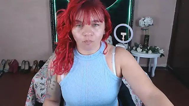 Snapshot of VioletaaaSlave chatting on 04/28/26, 12:54 VioletaaaSlave online show from 04/28/26, 12:54