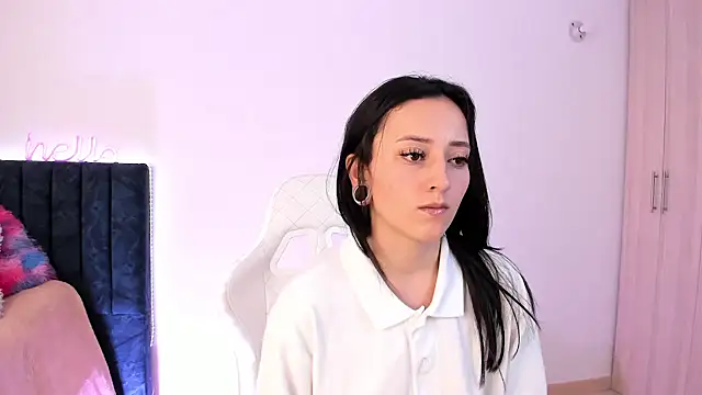 liaqueen610 online show from 01/06/25, 07:13