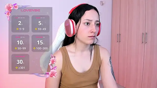 liaqueen610 online show from 02/04/25, 01:13