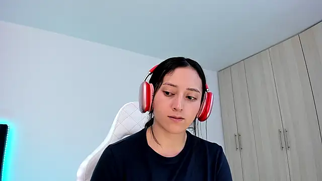liaqueen610 online show from 03/07/25, 11:05
