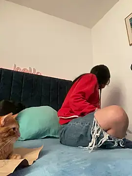 liaqueen610 online show from 09/18/25, 08:11